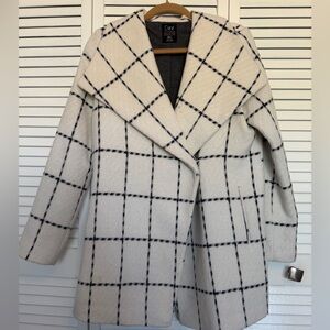 Dex Women's Cream and Black Checkered Trench Coat